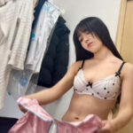 ? モデル志望の美乳娘に卑猥コスプレ面接 押し倒されて拒否できず剛毛まんまんに生ハメ！おっぱいが圧し潰されるほどに中出し発情Gカップバニー！ 真白ふわり ?Konomi-chanのこすぷれにゅーす